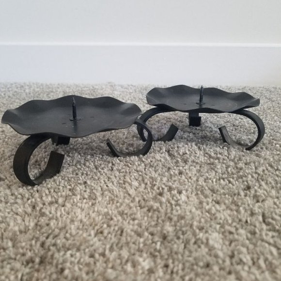 TWO (2) HEAVY GAGE METAL/TIN CANDLE HOLDERS w/METAL STAKE - BLACK - Picture 3 of 3